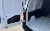 vehicle image #35