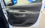 vehicle image #29