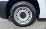 vehicle image #43