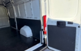 vehicle image #23