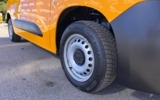 vehicle image #6
