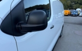 vehicle image #10
