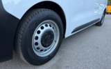 vehicle image #11