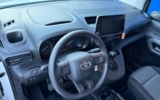 vehicle image #26