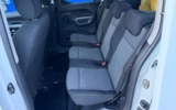 vehicle image #29
