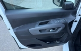 vehicle image #24