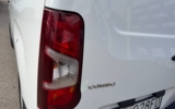 vehicle image #18