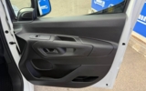 vehicle image #26