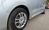 vehicle image #10