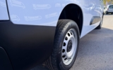 vehicle image #20