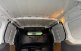 vehicle image #27