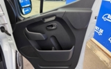 vehicle image #30
