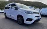 vehicle image #4