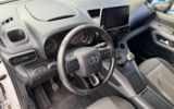 vehicle image #23
