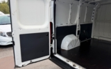 Peugeot Boxer Furgon 2.2 BlueHDi 140k 330 L1H1 – fotografia 38