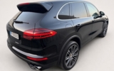 vehicle image #9