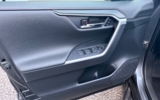 vehicle image #32