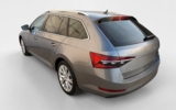 vehicle image #9