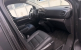 vehicle image #9