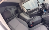 vehicle image #13