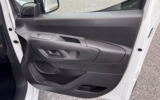 vehicle image #14