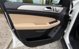vehicle image #16