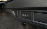 vehicle image #9