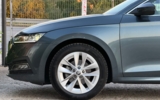 vehicle image #32