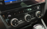 vehicle image #18