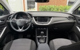 vehicle image #10