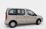 vehicle image #8