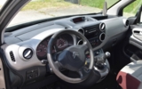 vehicle image #14