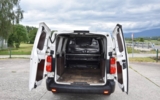 vehicle image #9