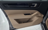 vehicle image #14