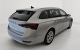 vehicle image #8