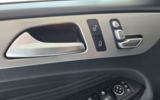 vehicle image #16