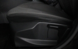 vehicle image #16