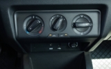 vehicle image #19