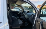 vehicle image #10