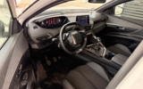 vehicle image #16