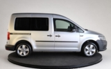 vehicle image #9