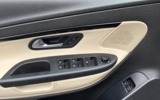 vehicle image #18