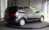 vehicle image #8