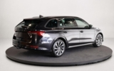 vehicle image #9