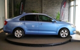 vehicle image #9