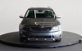 vehicle image #3