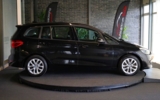 vehicle image #9