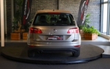 vehicle image #7