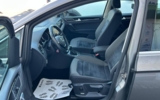 vehicle image #11
