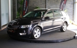 vehicle image #4
